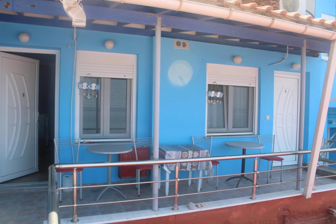Rena'S Rooms Μελίντα Melinta Bilik gambar