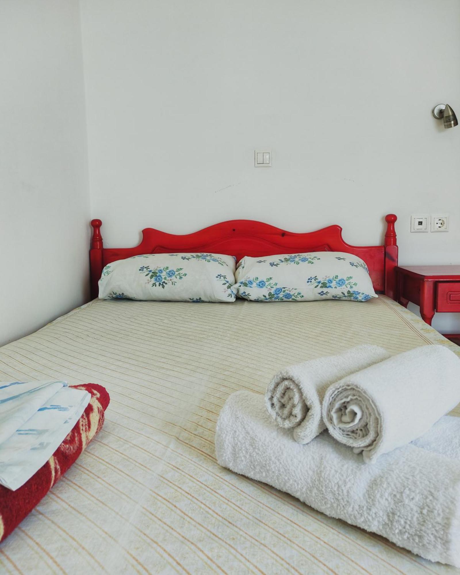 Rena'S Rooms Μελίντα Melinta Luaran gambar