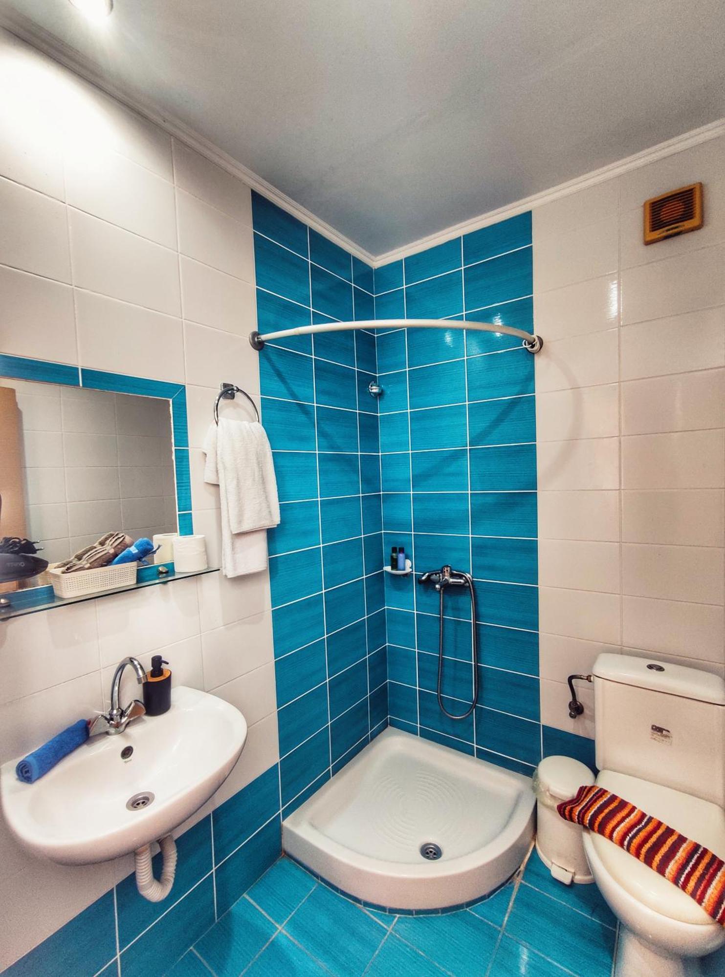 Rena'S Rooms Μελίντα Melinta Bilik gambar
